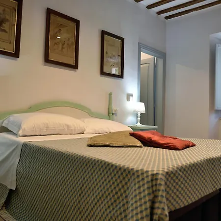 게스트하우스 Luzi, Casa Del Fattore, Piscina, Parcheggio E Giardino Passo di Treia
