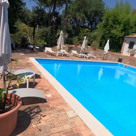 Luzi, Casa Del Fattore, Piscina, Parcheggio E Giardino 게스트하우스