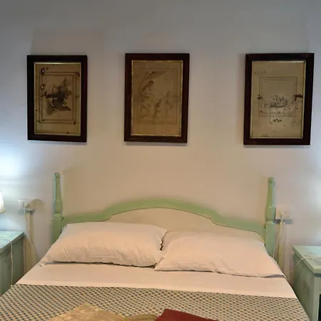 Πανσιόν Luzi, Casa Del Fattore, Piscina, Parcheggio E Giardino 3*